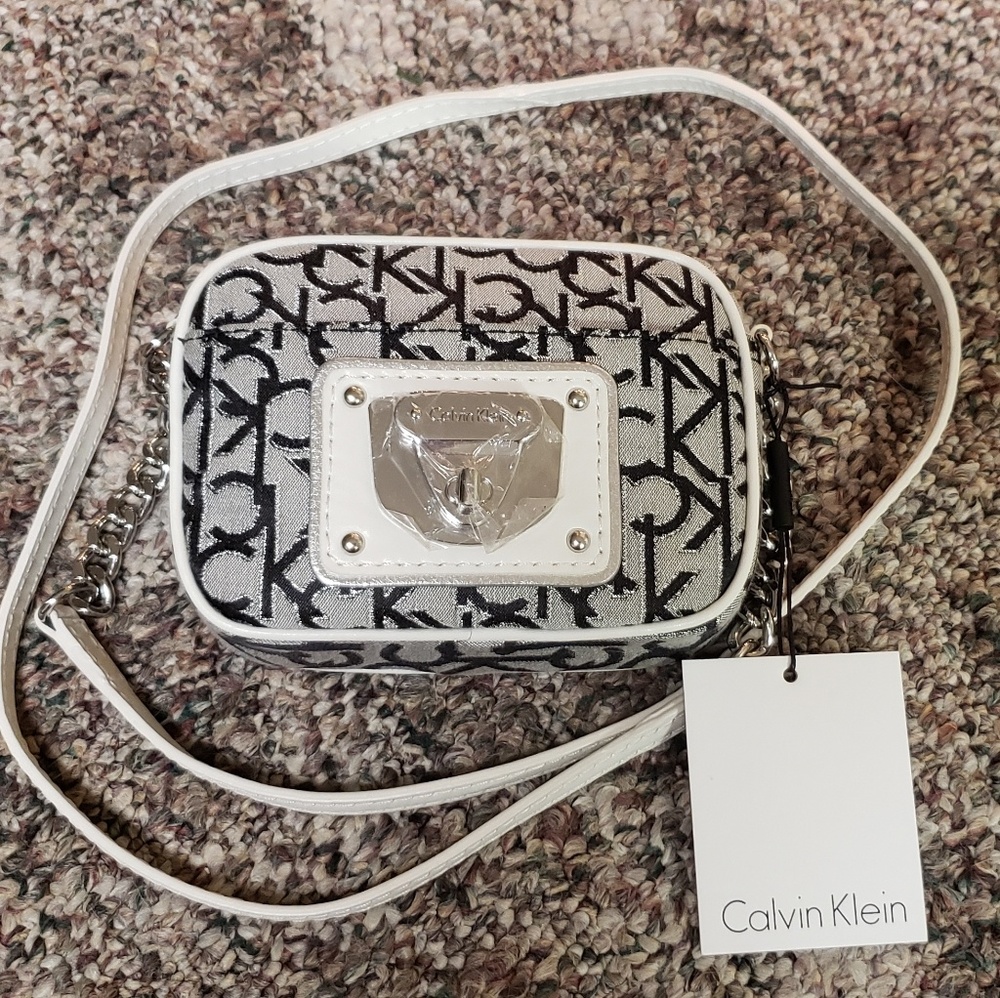 Calvin Klein Crossbody